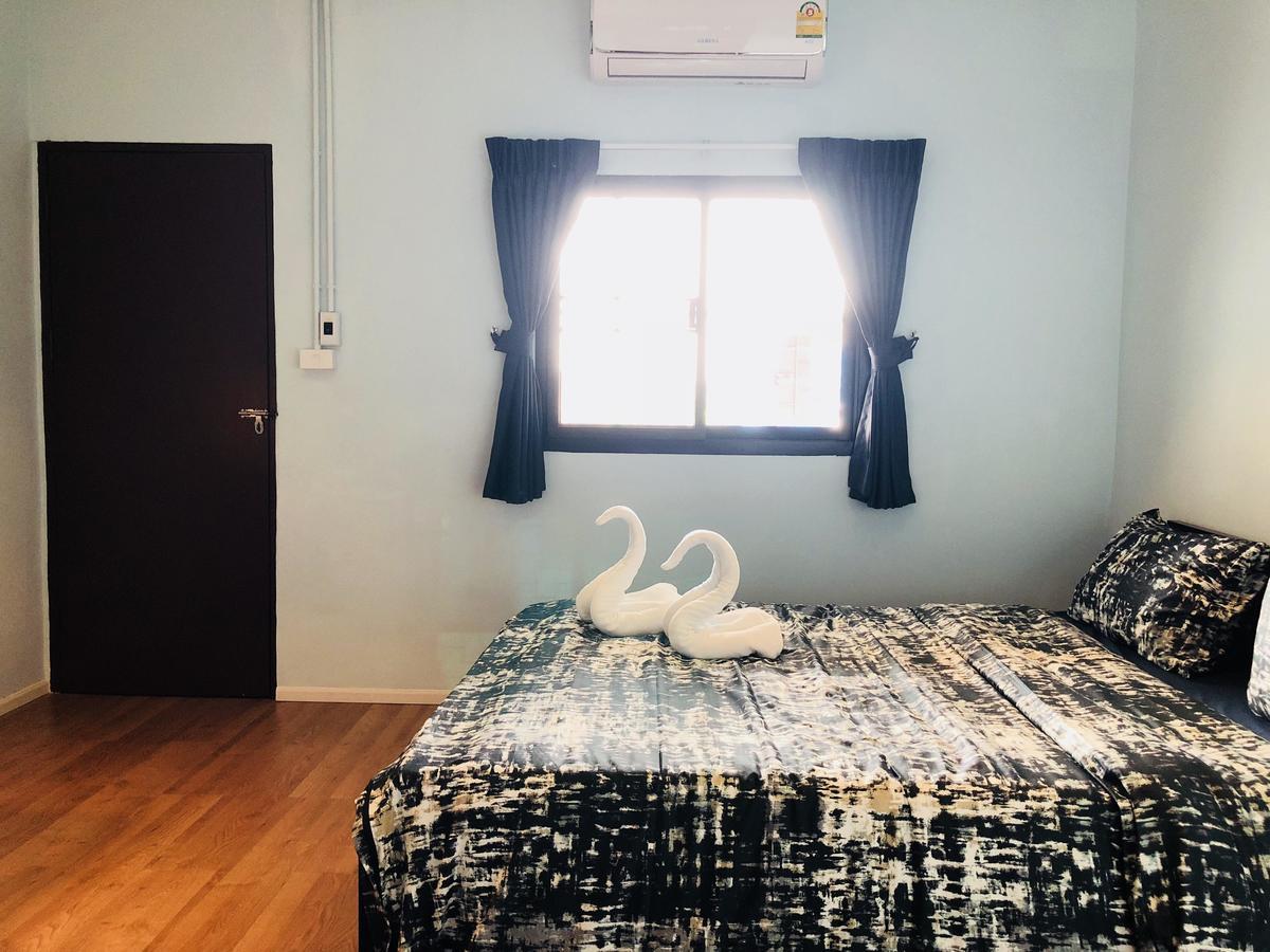 Wj Hostel Bangkok Exteriör bild