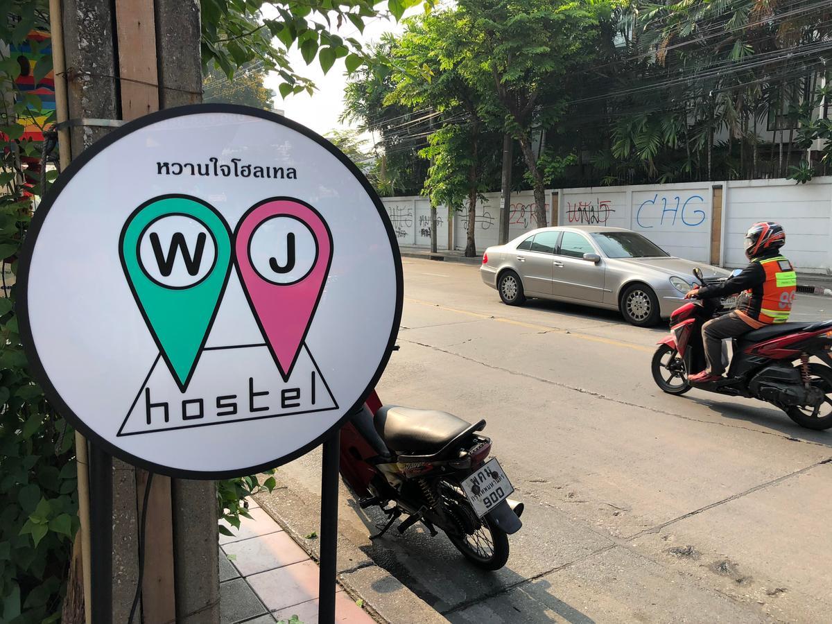 Wj Hostel Bangkok Exteriör bild